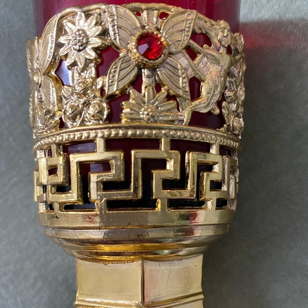 Kandili candleholder that circles the ruby glass ornate pattern #15